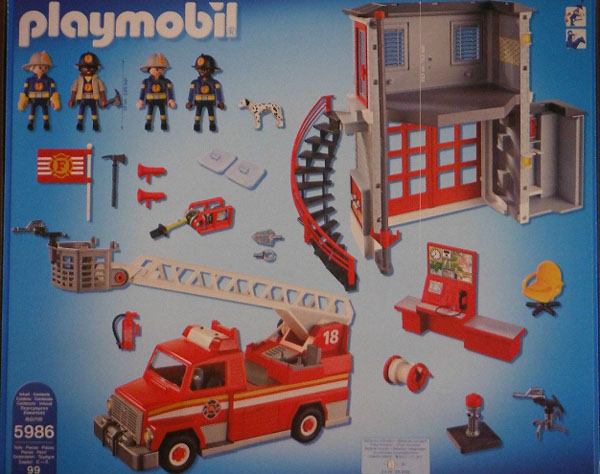 City Action Fire Station Fire Engine w Lights & Sound – box_back